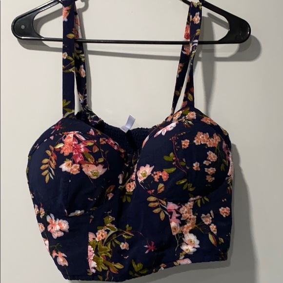 Xhilaration Tops - 💐3/$10 sale - crop top